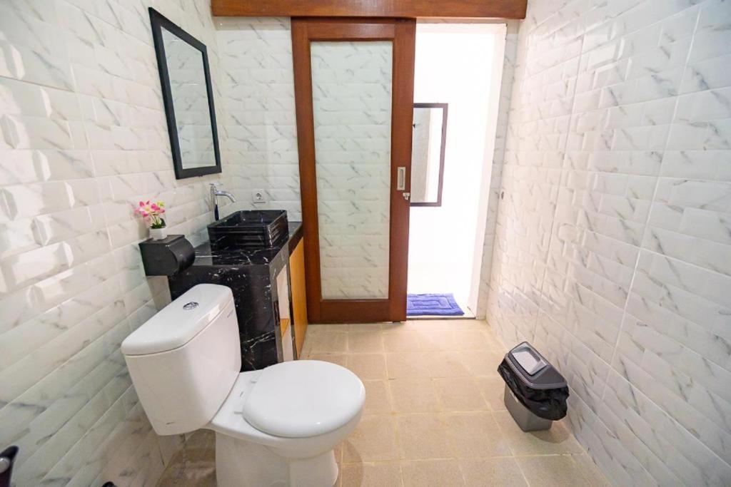 Bagas Bagus Guesthouse Чангу Экстерьер фото
